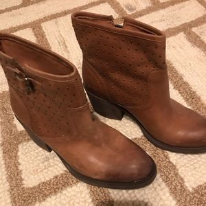 Lucky Brand Ankle Boots!